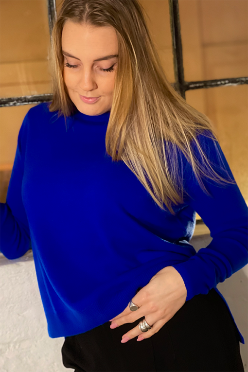 Cashmere sweater cobolt blå